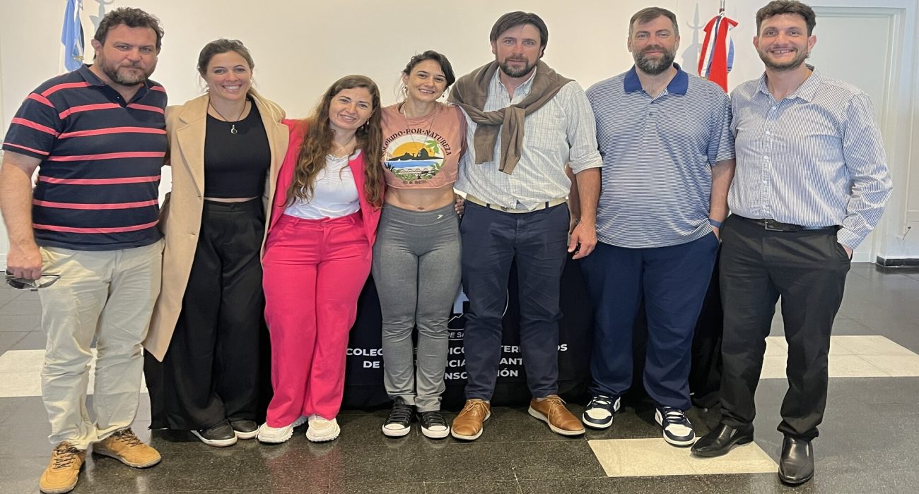 Firma del convenio entre Grupo Fortress y el Colegio de Veterinarios de Santa Fe para promover bienestar animal, salud integral y acciones comunitarias